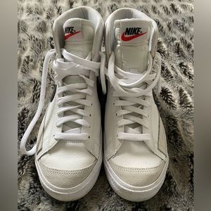 Nike boys size 7 Blazers